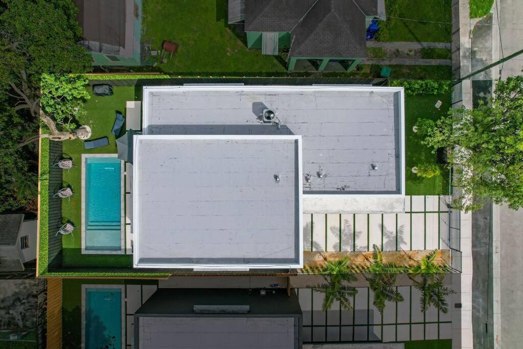 Villa Design House -Heated Pool -Big Yard -Gated Parking Miami Esterno foto