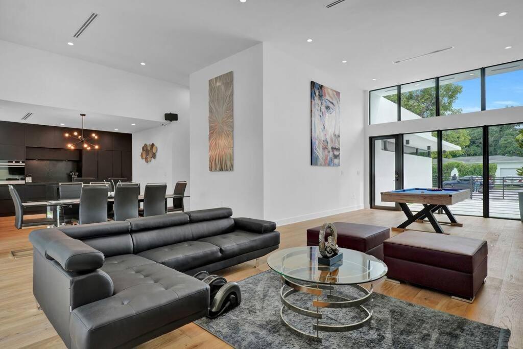Villa Design House -Heated Pool -Big Yard -Gated Parking Miami Esterno foto