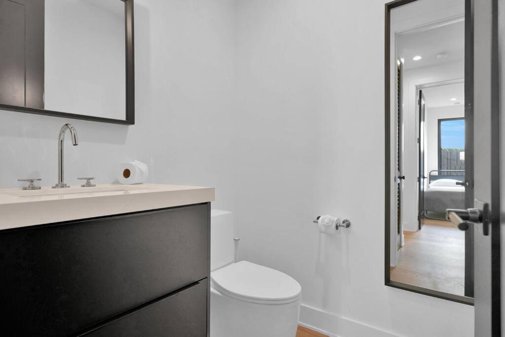 Villa Design House -Heated Pool -Big Yard -Gated Parking Miami Esterno foto